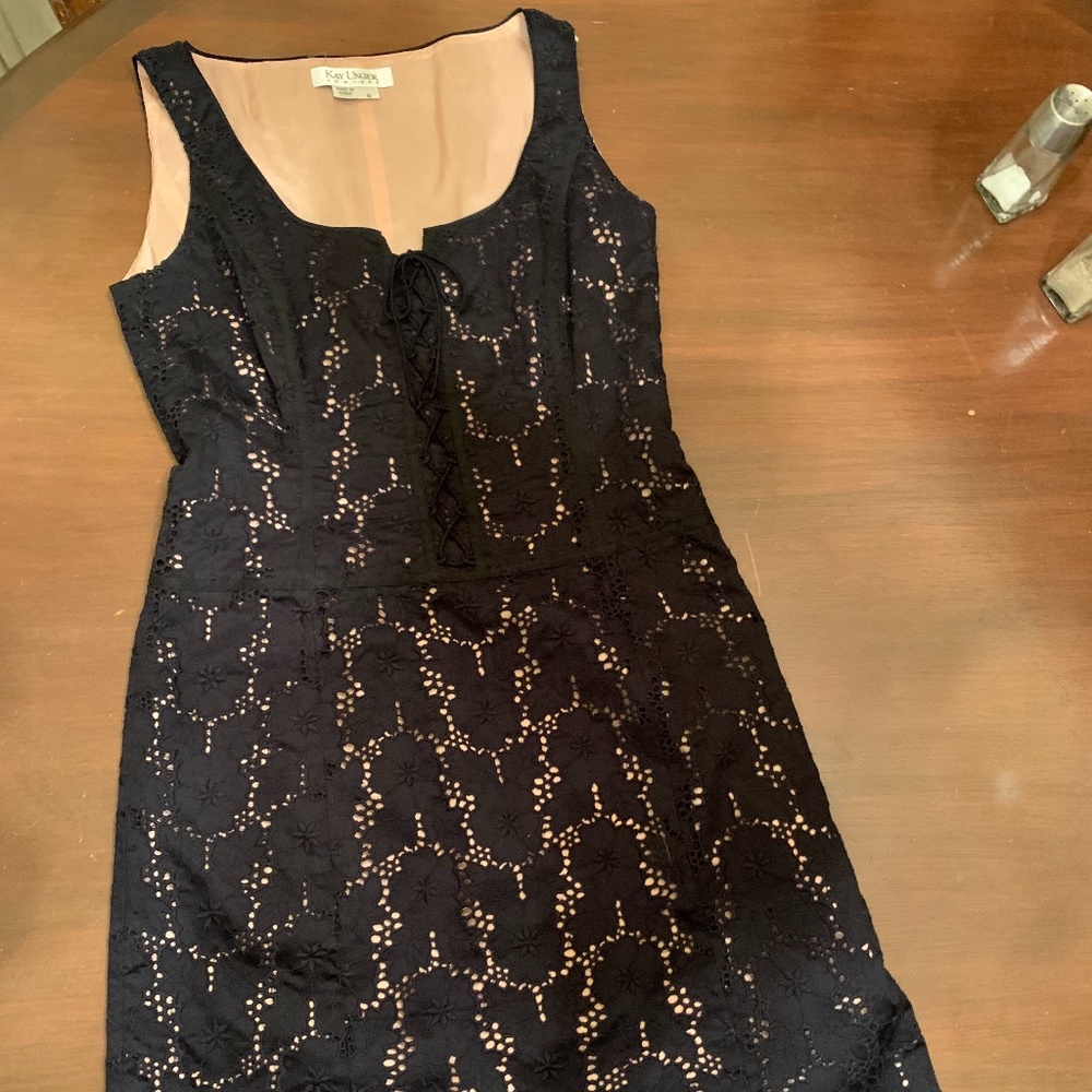 Kay Unger NewYork Lace Dress